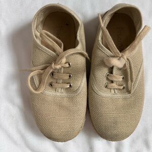 Kids Linen Lace-up Shoes EU 27/ US 10. Neutral Beige